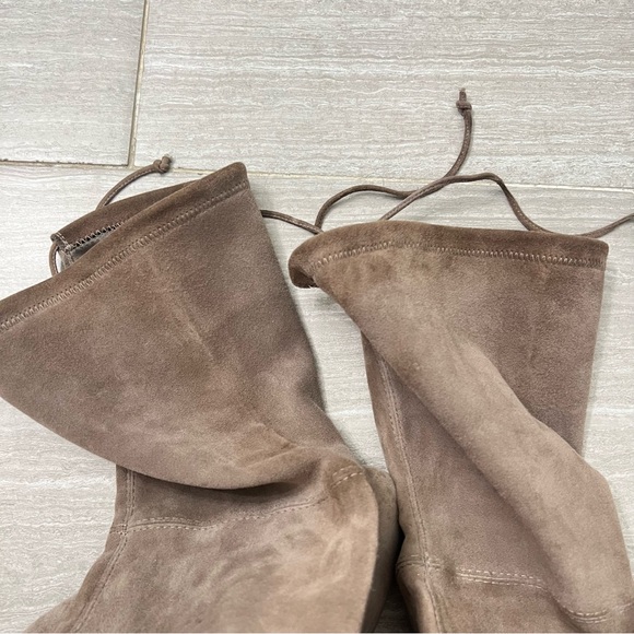 Stuart Weitzman Highland Boots in Light Gray/Taupe 6 - Picture 7 of 10